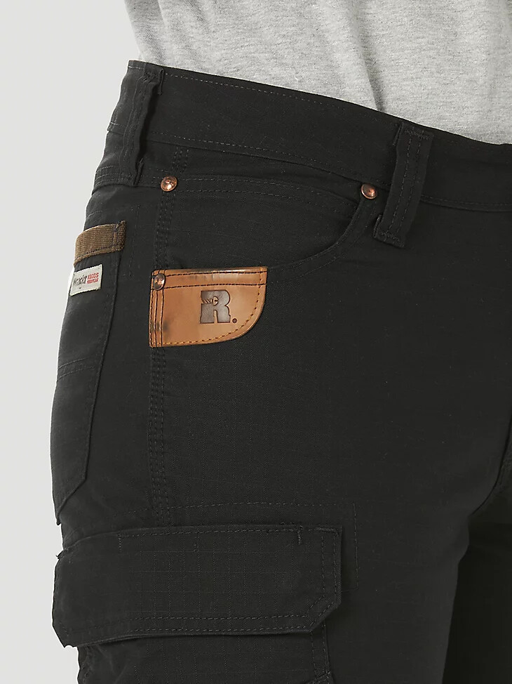 pantalón cargo ajustado ripstop ranger de wrangler riggs workwear para mujer color negro