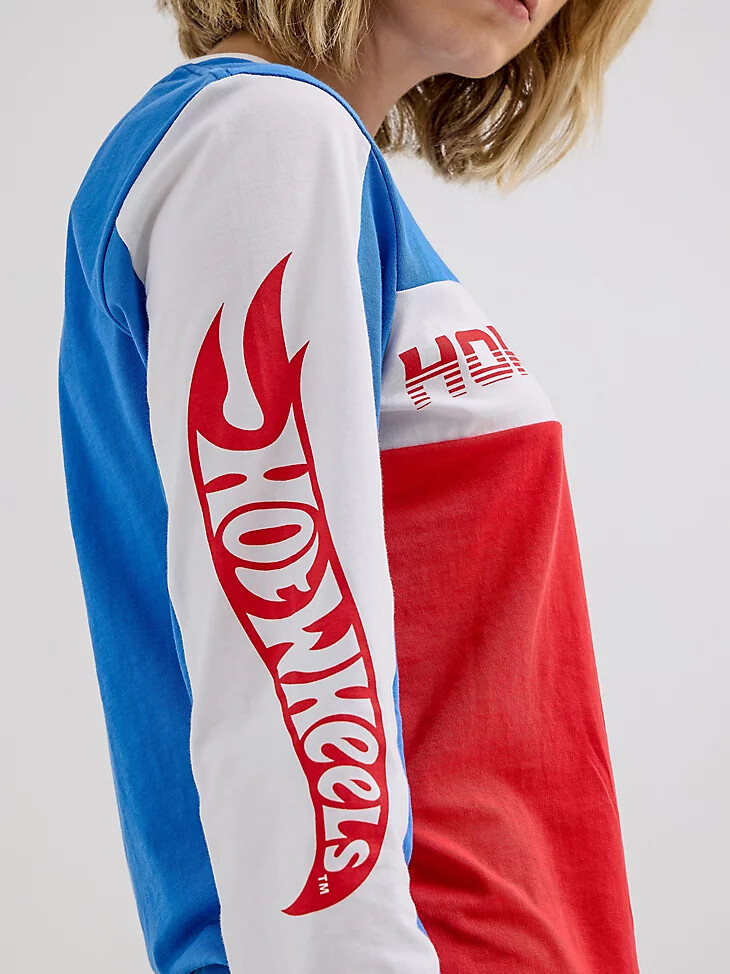 camiseta con bloques de color para mujer wrangler x hot wheels multicolor
