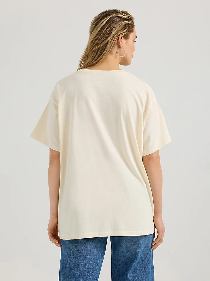 camiseta wrangler western graphic oversize para mujer color blanco antiguo