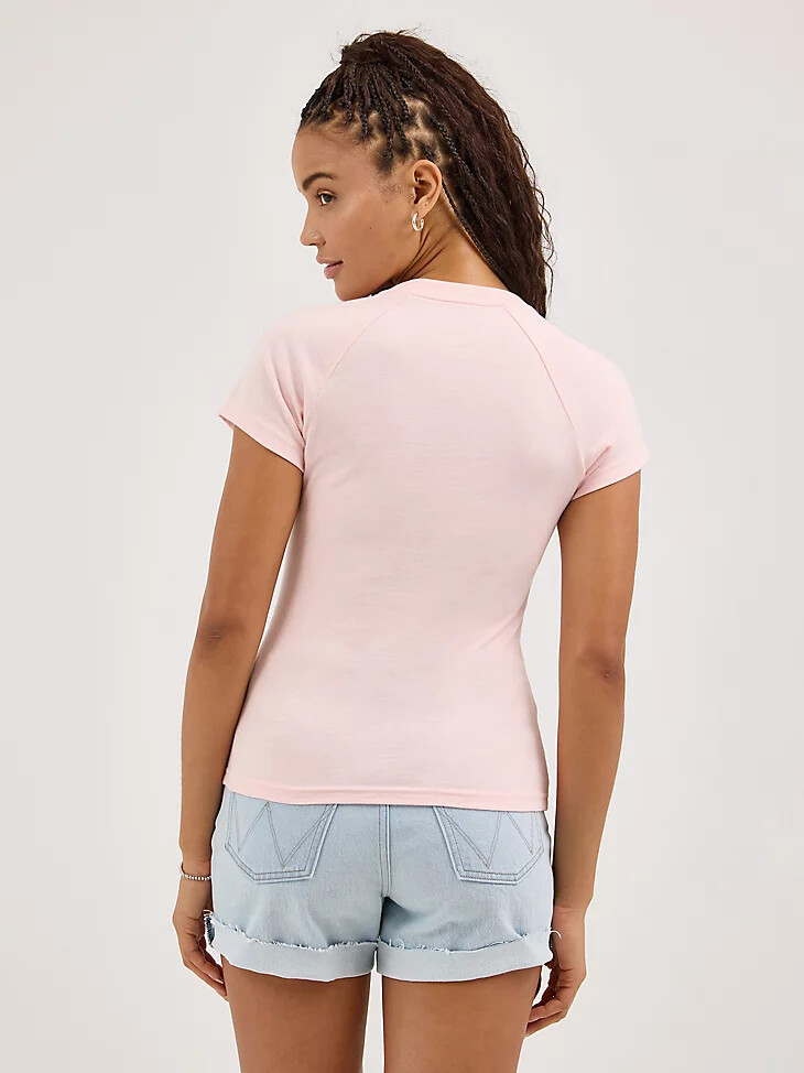 camiseta gráfica de manga raglán encogida para mujer color cuarzo rosa