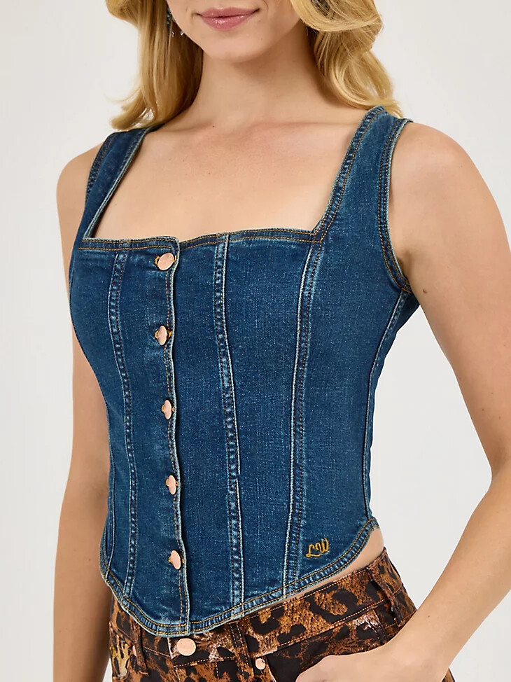 top bustier con volantes de wrangler x lainey wilson con lavado bohemio